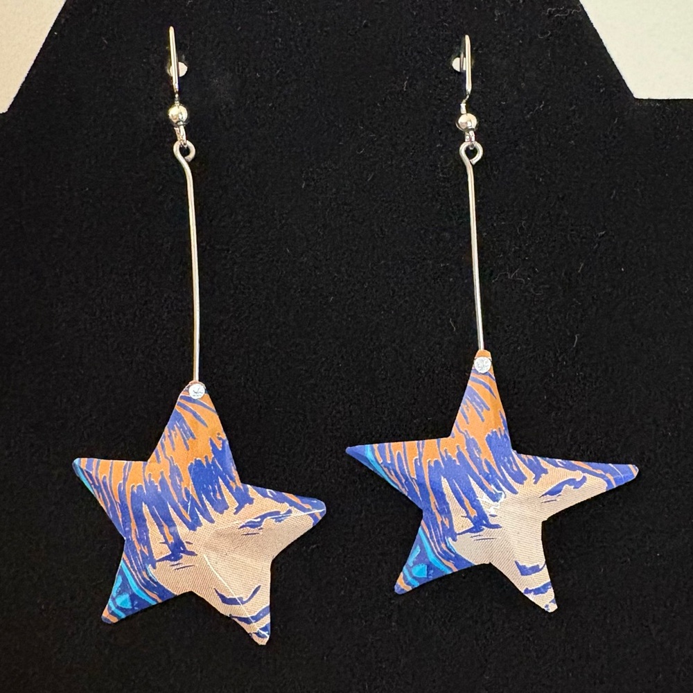 Hand Crafted Silver Metal Star Earrings - Picture 2 of 3